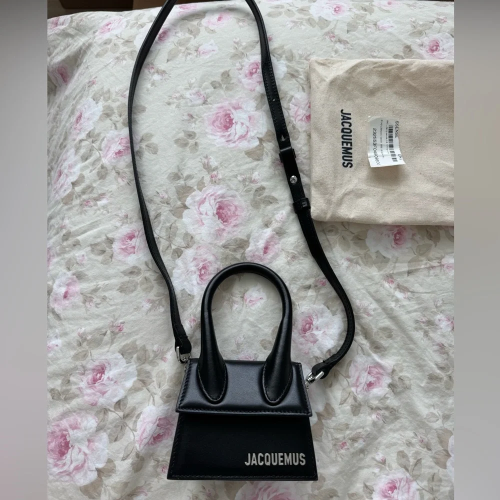 Jacquemus “Le Chiquito” bag. In excellent condition. Worn only twice. - Picture 3 of 14